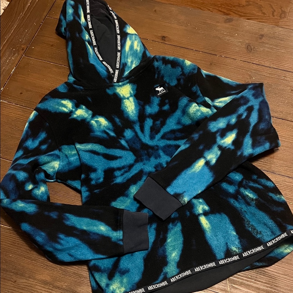 Abercrombie & Fitch Blue and Black Fleece